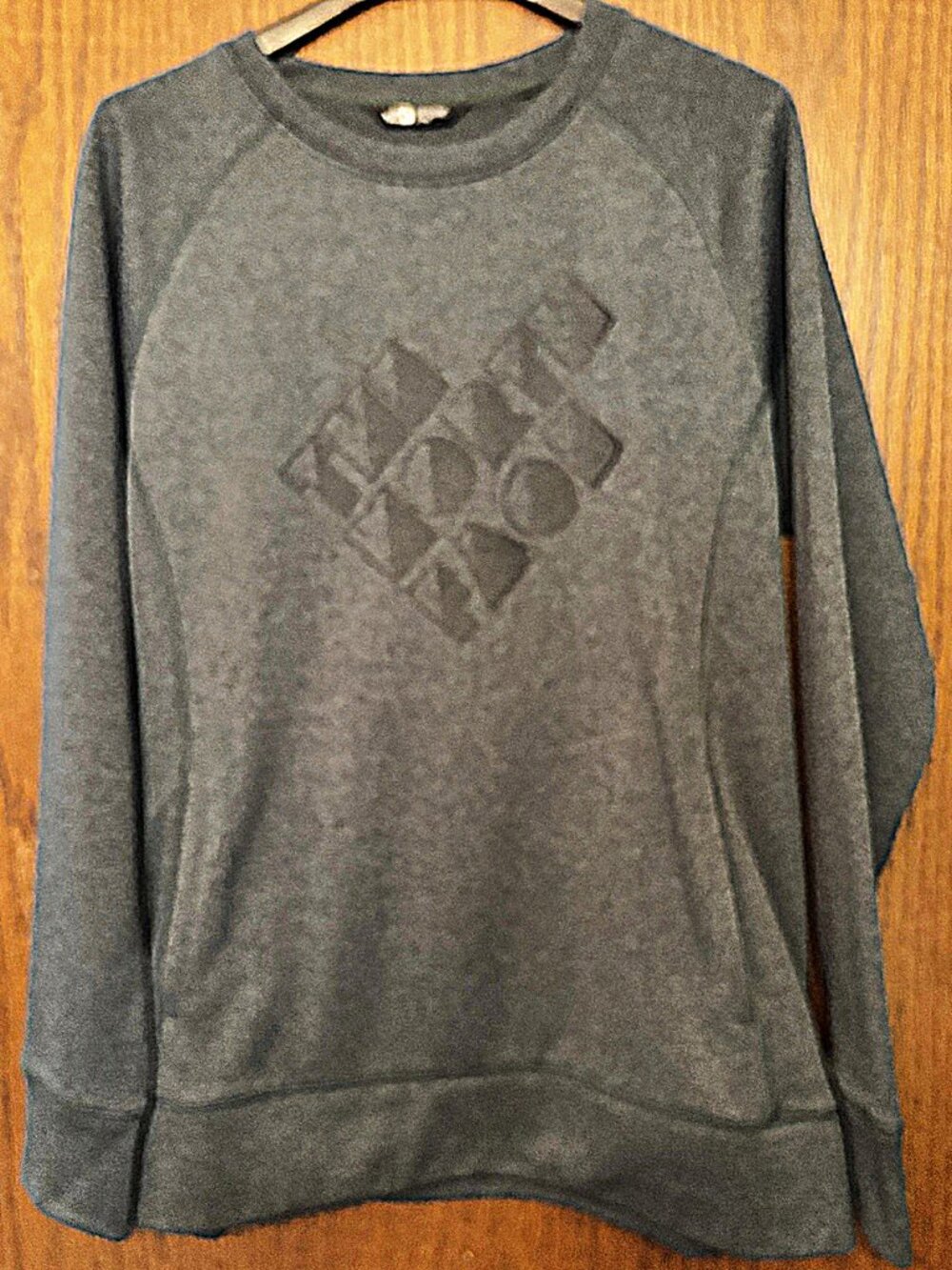 North Face Dark Gray Sweatshirt Size XL New Without Tags
